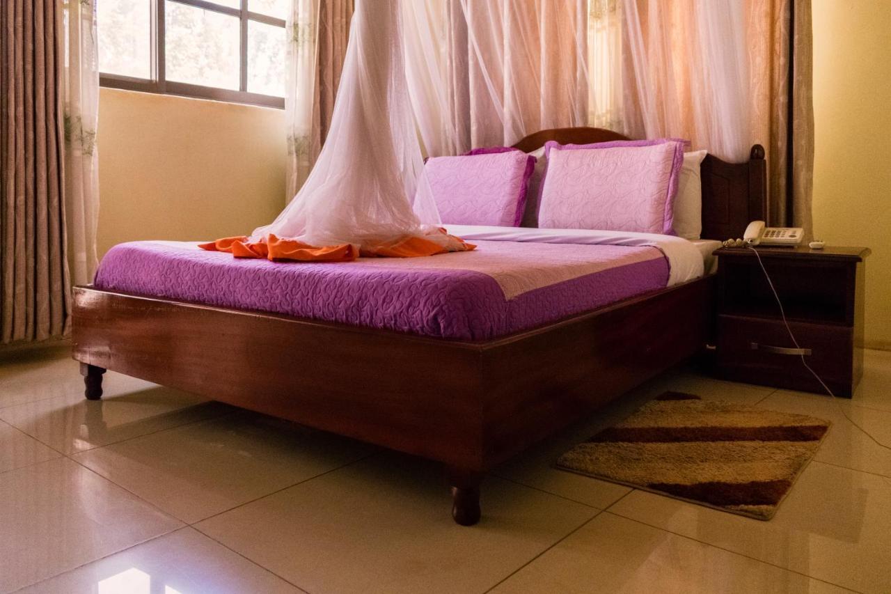 Kahondo Buffalo Hotel Kampala Makerere Екстериор снимка