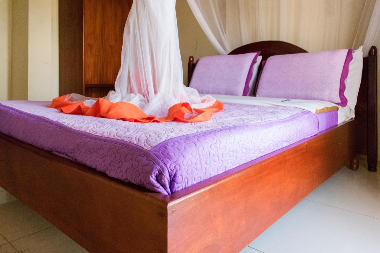 Kahondo Buffalo Hotel Kampala Makerere Екстериор снимка