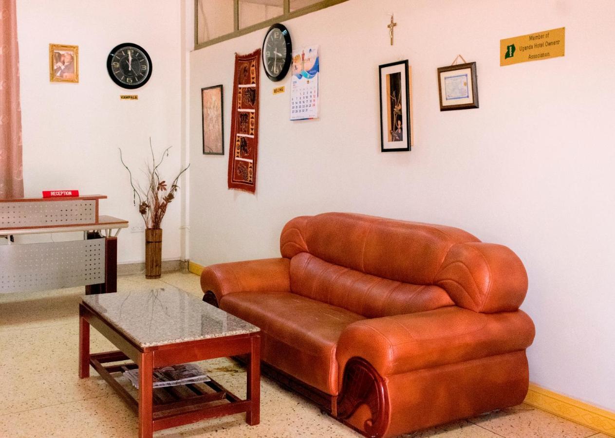 Kahondo Buffalo Hotel Kampala Makerere Екстериор снимка