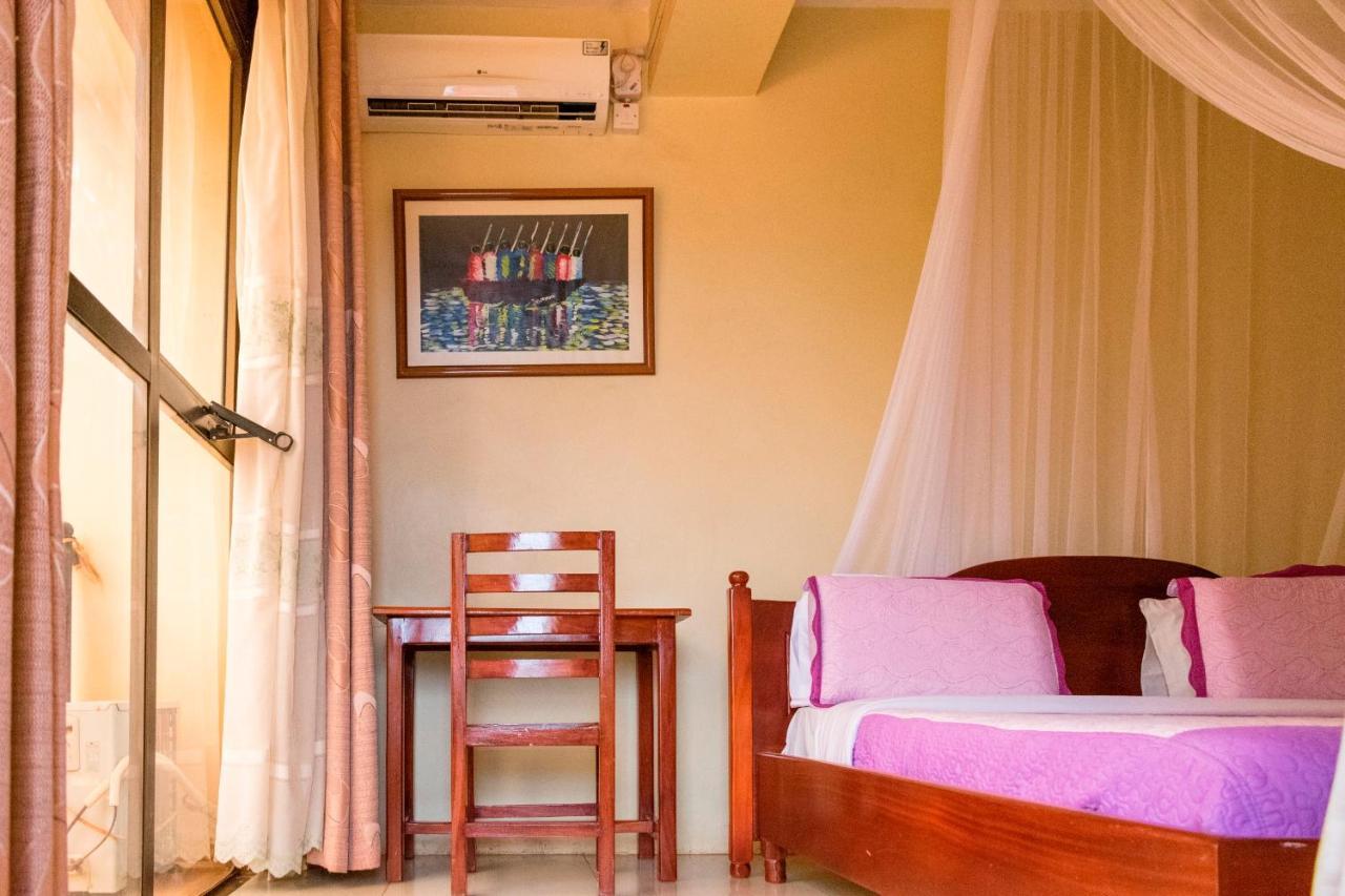 Kahondo Buffalo Hotel Kampala Makerere Екстериор снимка