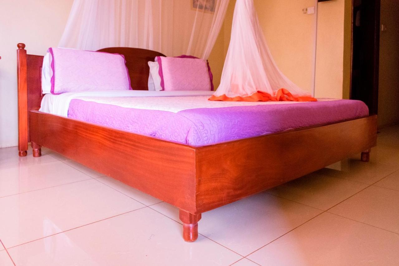 Kahondo Buffalo Hotel Kampala Makerere Екстериор снимка